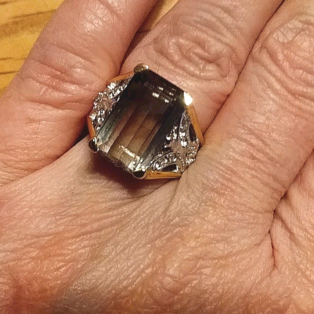 Hombre Quartz Victoria Wieck Ring